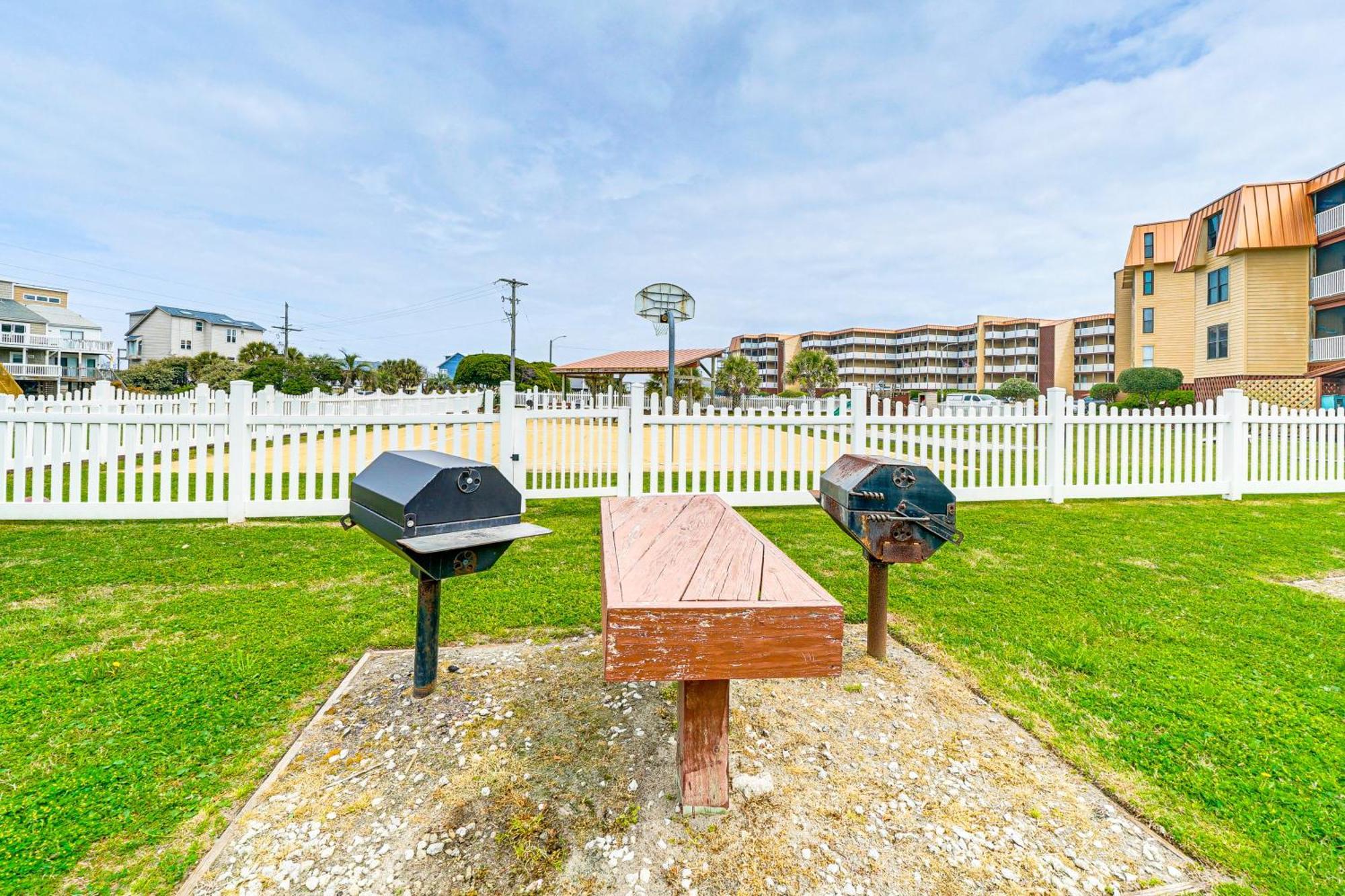 Steps To The Beach Oceanfront Condo With Lanai! Норт Топсейл Бийч Екстериор снимка