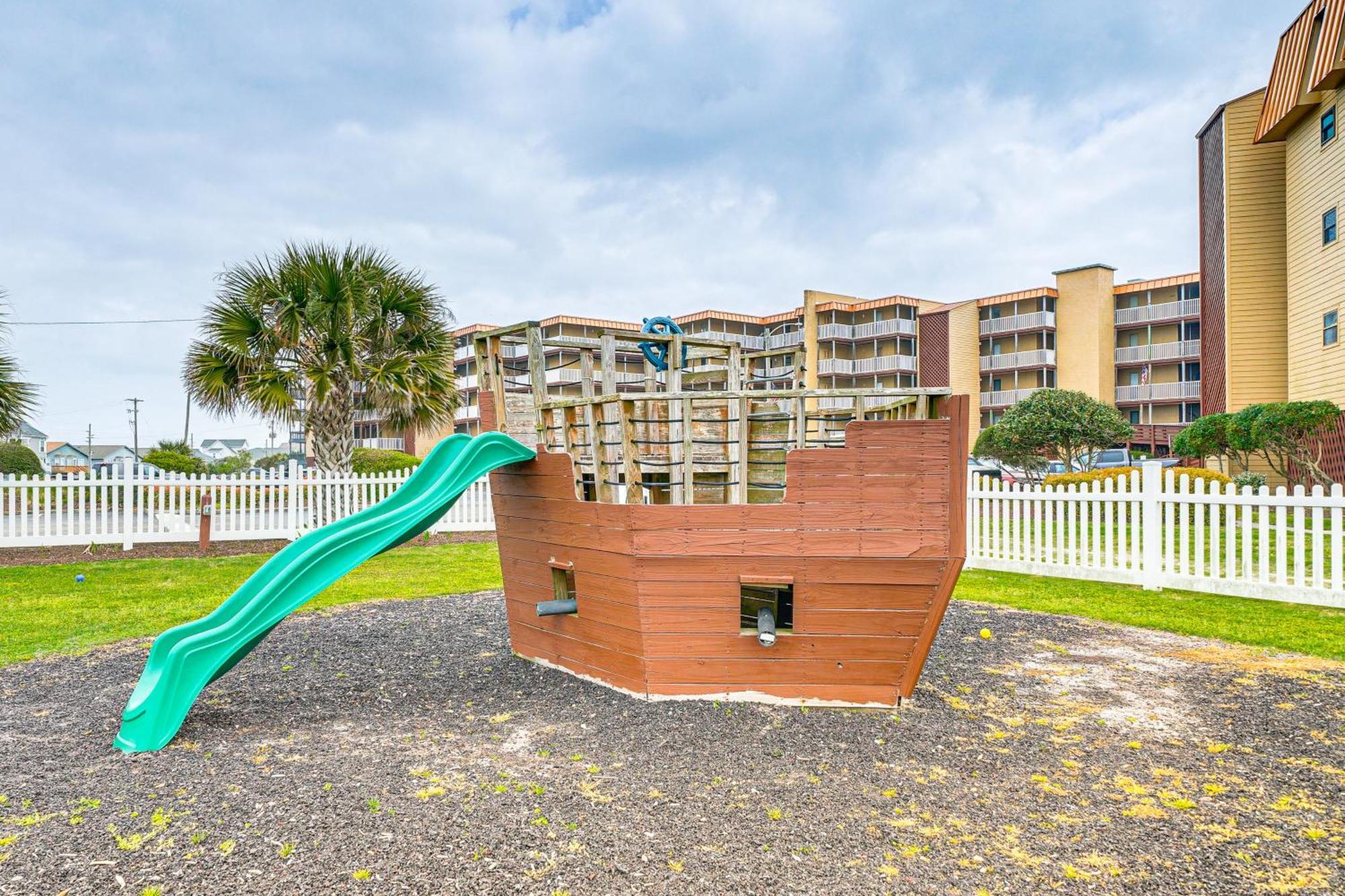 Steps To The Beach Oceanfront Condo With Lanai! Норт Топсейл Бийч Екстериор снимка